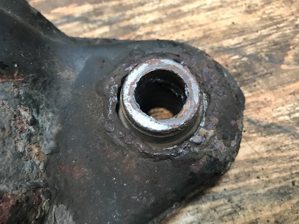 Балка передняя MITSUBISHI GRANDIS NA4W 3 ракурс