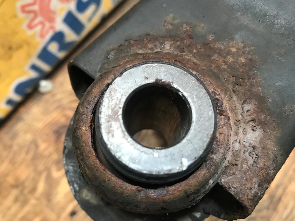 Балка передняя MITSUBISHI GRANDIS NA4W 5 ракурс