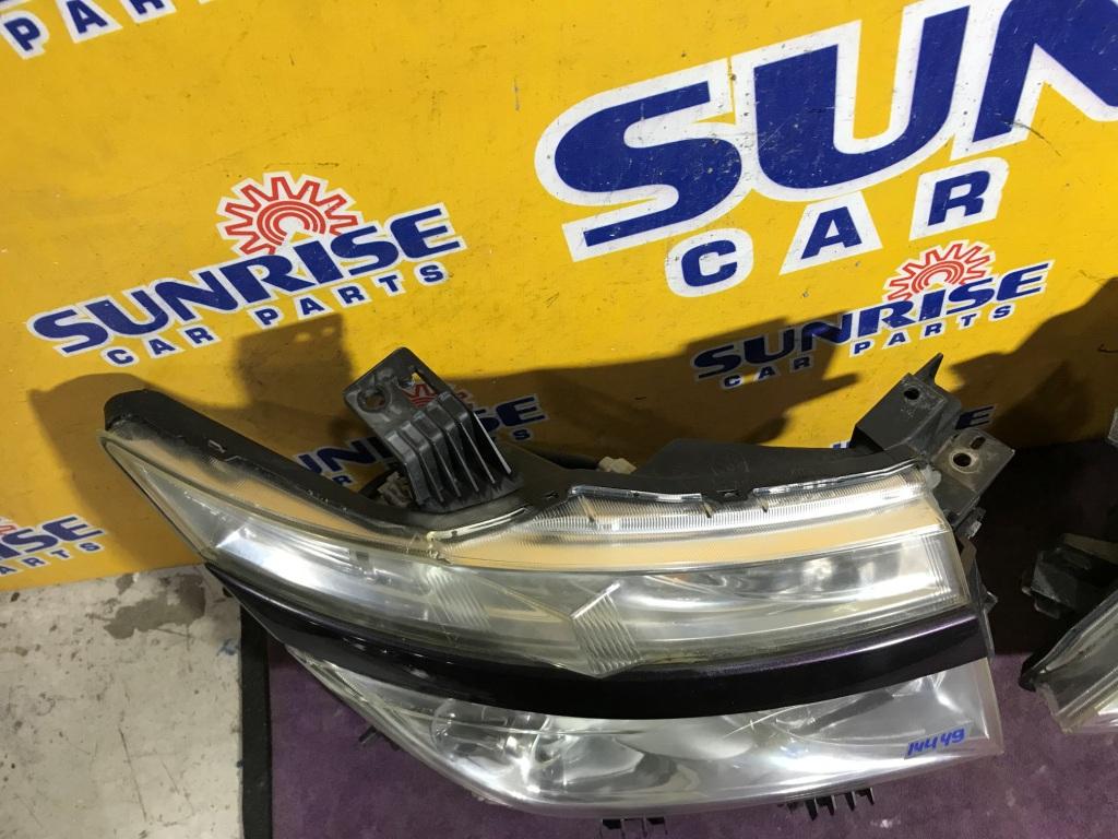 Фара NISSAN ELGRAND E52 10023009 3 ракурс