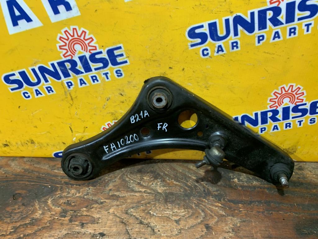 Рычаг правый передний NISSAN DAYZ ROOX B21A 1 ракурс