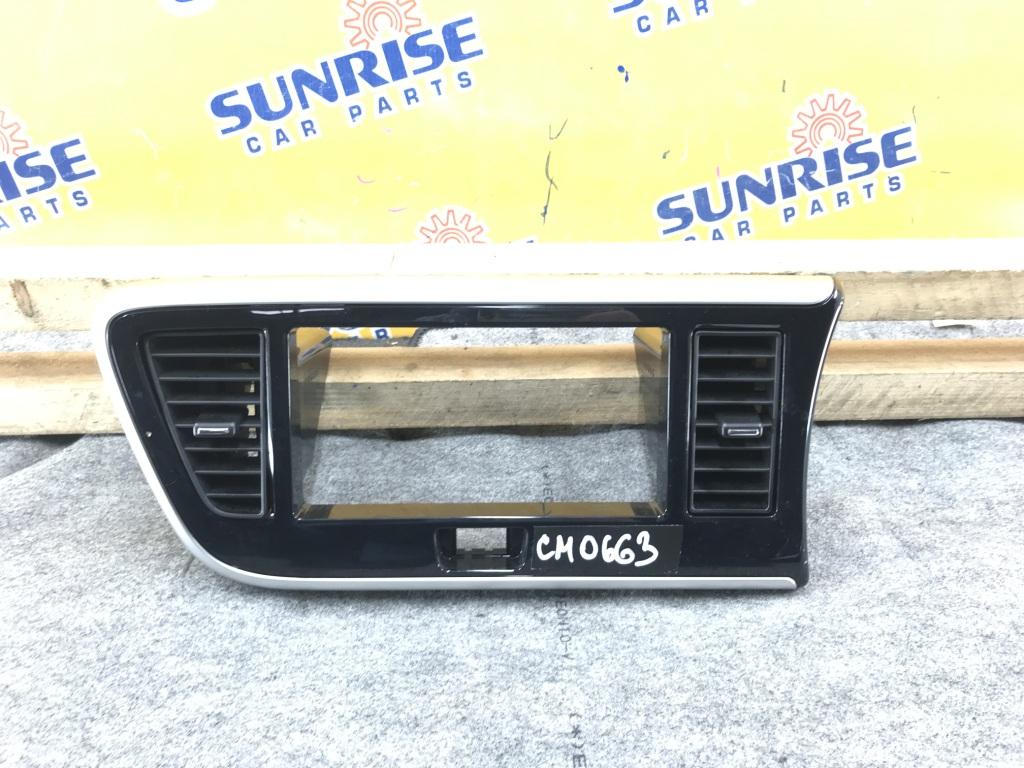 Консоль магнитофона NISSAN DAYZ ROOX B21A 1 ракурс Консоль магнитофона NISSAN DAYZ ROOX B21A 1 ракурс