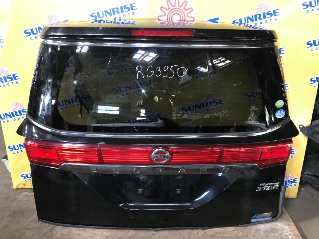 Дверь 5-я NISSAN ELGRAND PE52, PNE52, TE52, TNE52 1 ракурс