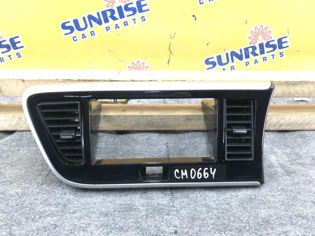 Консоль магнитофона NISSAN DAYZ ROOX B21A 1 ракурс Консоль магнитофона NISSAN DAYZ ROOX B21A 1 ракурс