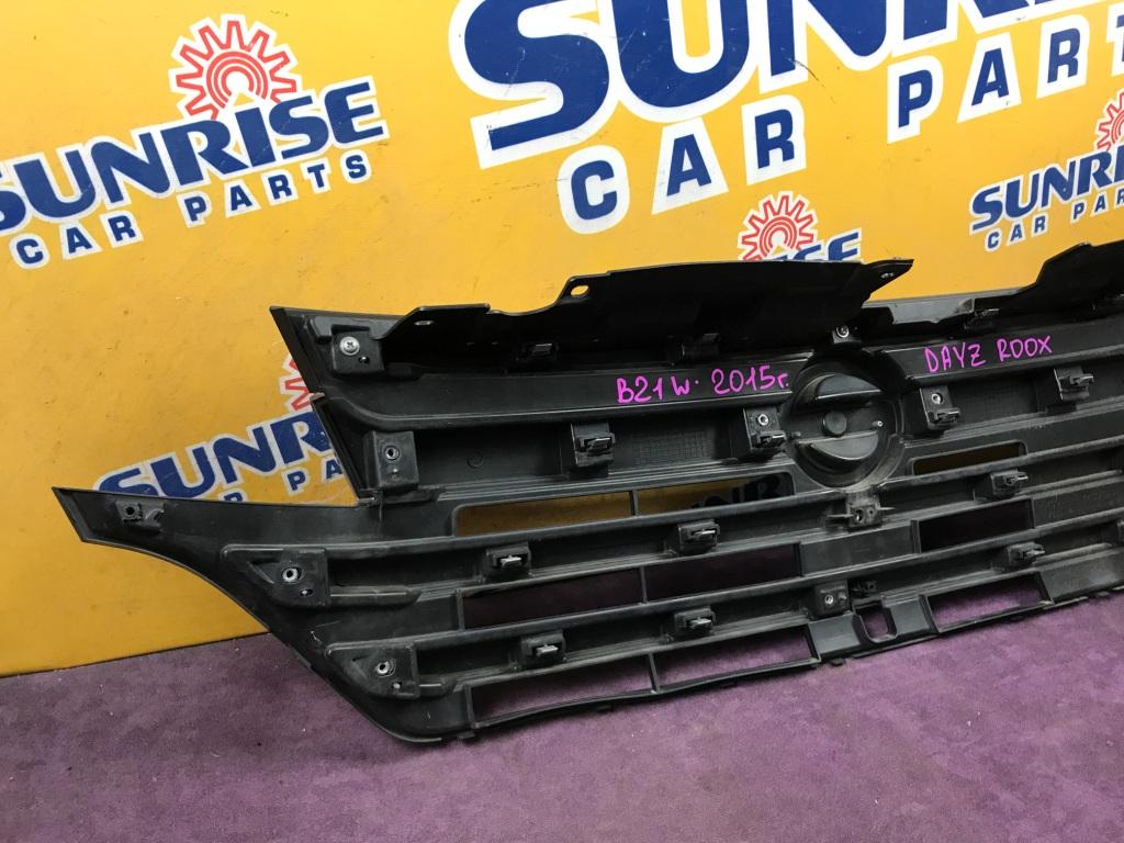Решетка радиатора NISSAN DAYZ ROOX B21A 4 ракурс Решетка радиатора NISSAN DAYZ ROOX B21A 4 ракурс