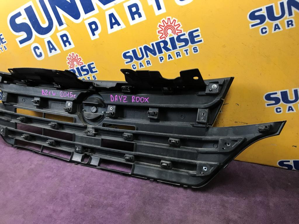 Решетка радиатора NISSAN DAYZ ROOX B21A 5 ракурс Решетка радиатора NISSAN DAYZ ROOX B21A 5 ракурс