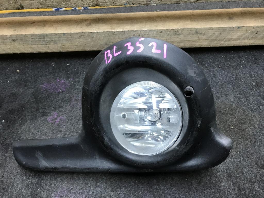 Туманка NISSAN DAYZ ROOX B21A 13710 3 ракурс