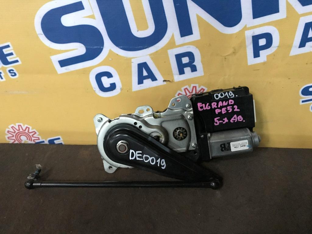 Доводчик двери задний NISSAN ELGRAND PE52, PNE52, TE52, TNE52 1 ракурс