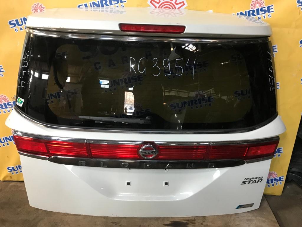 Дверь 5-я NISSAN ELGRAND PE52, PNE52, TE52, TNE52 1 ракурс
