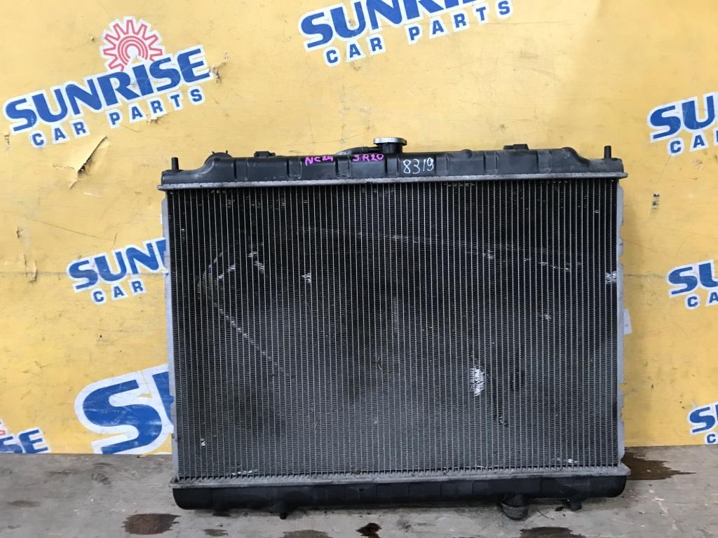 Радиатор  NISSAN SERENA PC24 1 ракурс
