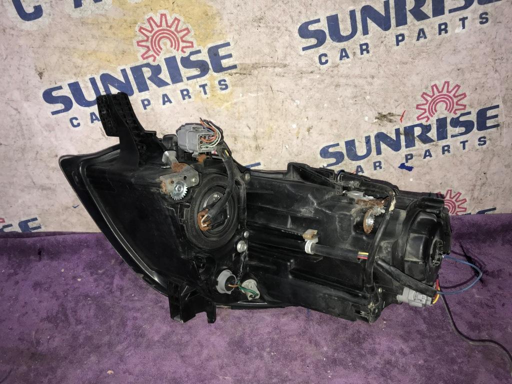 Фара правая MITSUBISHI I HA1W P4905 2 ракурс