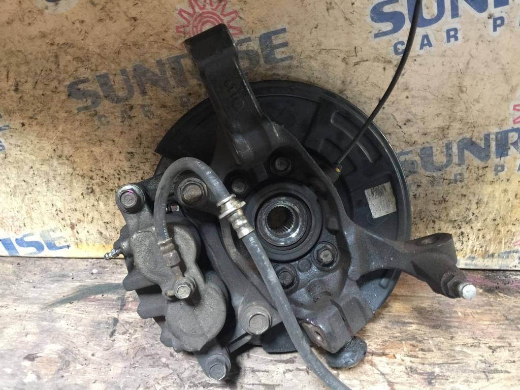 Ступица правая передняя NISSAN ELGRAND NE52 2 ракурс