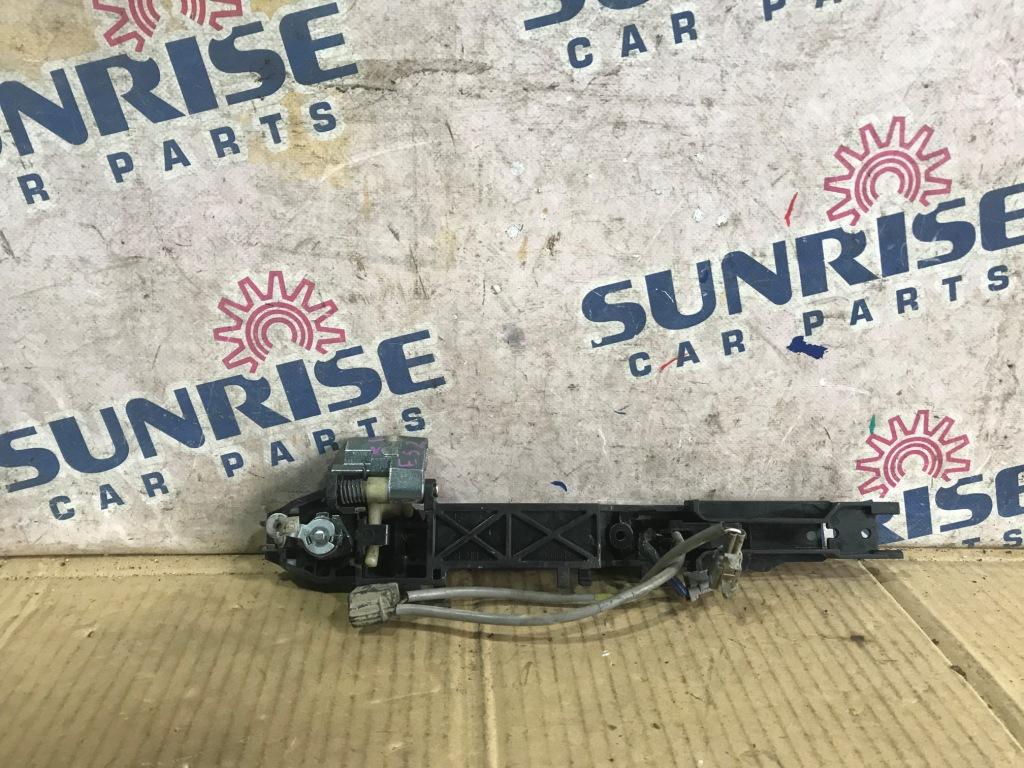 Ручка двери правая передняя NISSAN ELGRAND PE52, PNE52, TE52, TNE52 2 ракурс