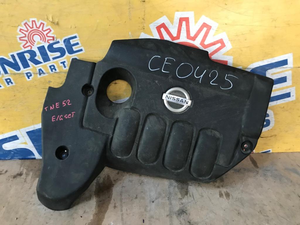 Крышка двс декоративная NISSAN ELGRAND E52 1 ракурс Крышка двс декоративная NISSAN ELGRAND E52 1 ракурс