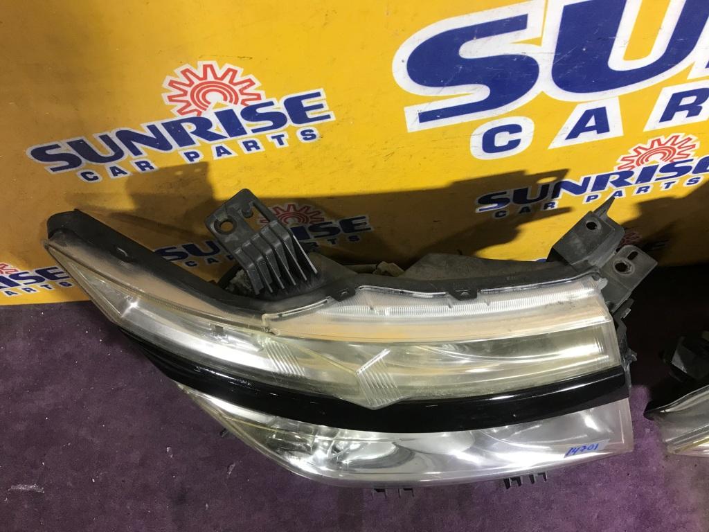 Фара NISSAN ELGRAND E52 10023009 3 ракурс