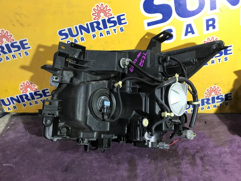 Фара NISSAN ELGRAND E52 10023009 4 ракурс