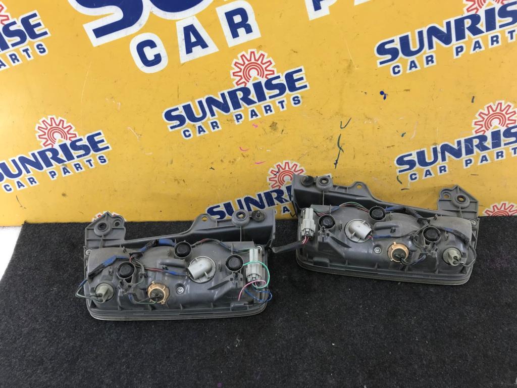 Стоп NISSAN ELGRAND E52 8960 2 ракурс