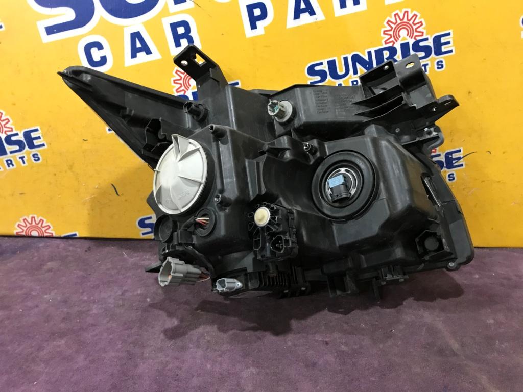 Фара левая NISSAN ELGRAND E52 10023009 3 ракурс
